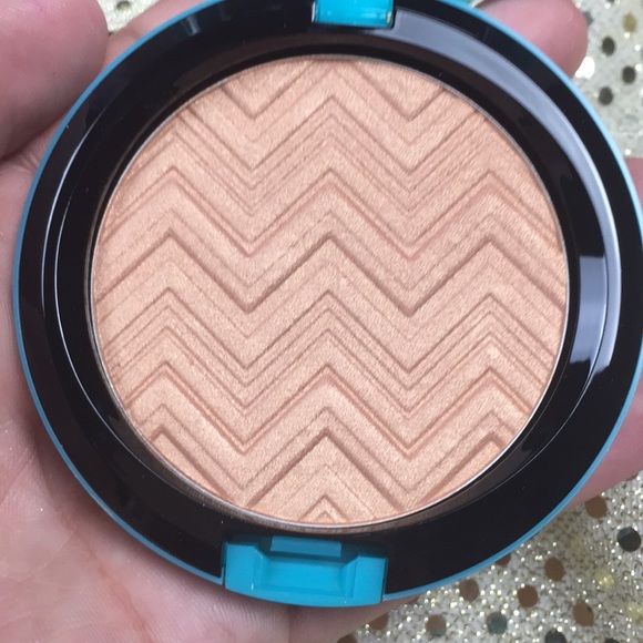 New Mac LE Patrick Starr bronzer - Picture 3 of 7